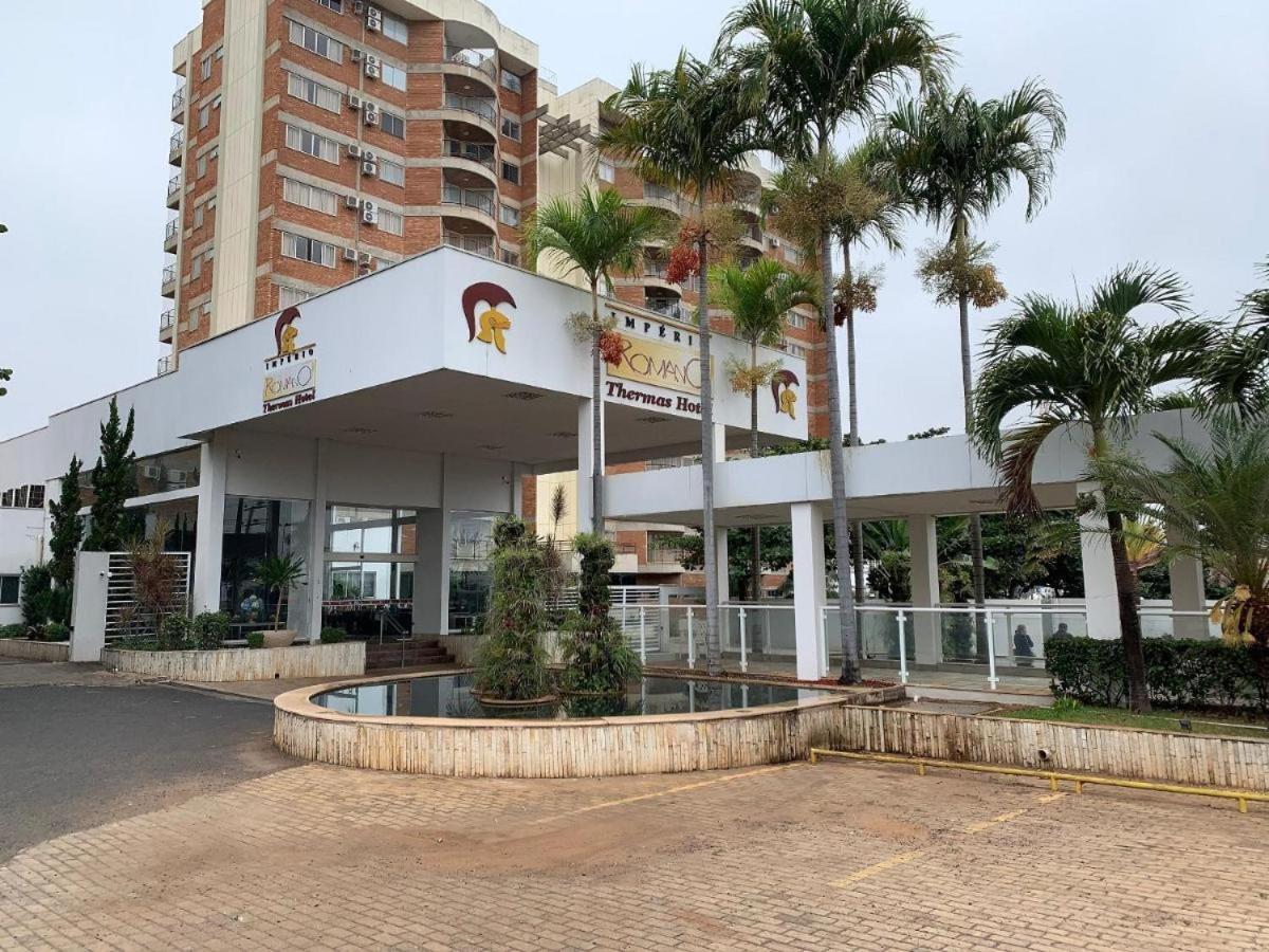 Apartamento Imperio Romano - 2 Quartos, 24Hs Piscina Caldas Novas Eksteriør billede
